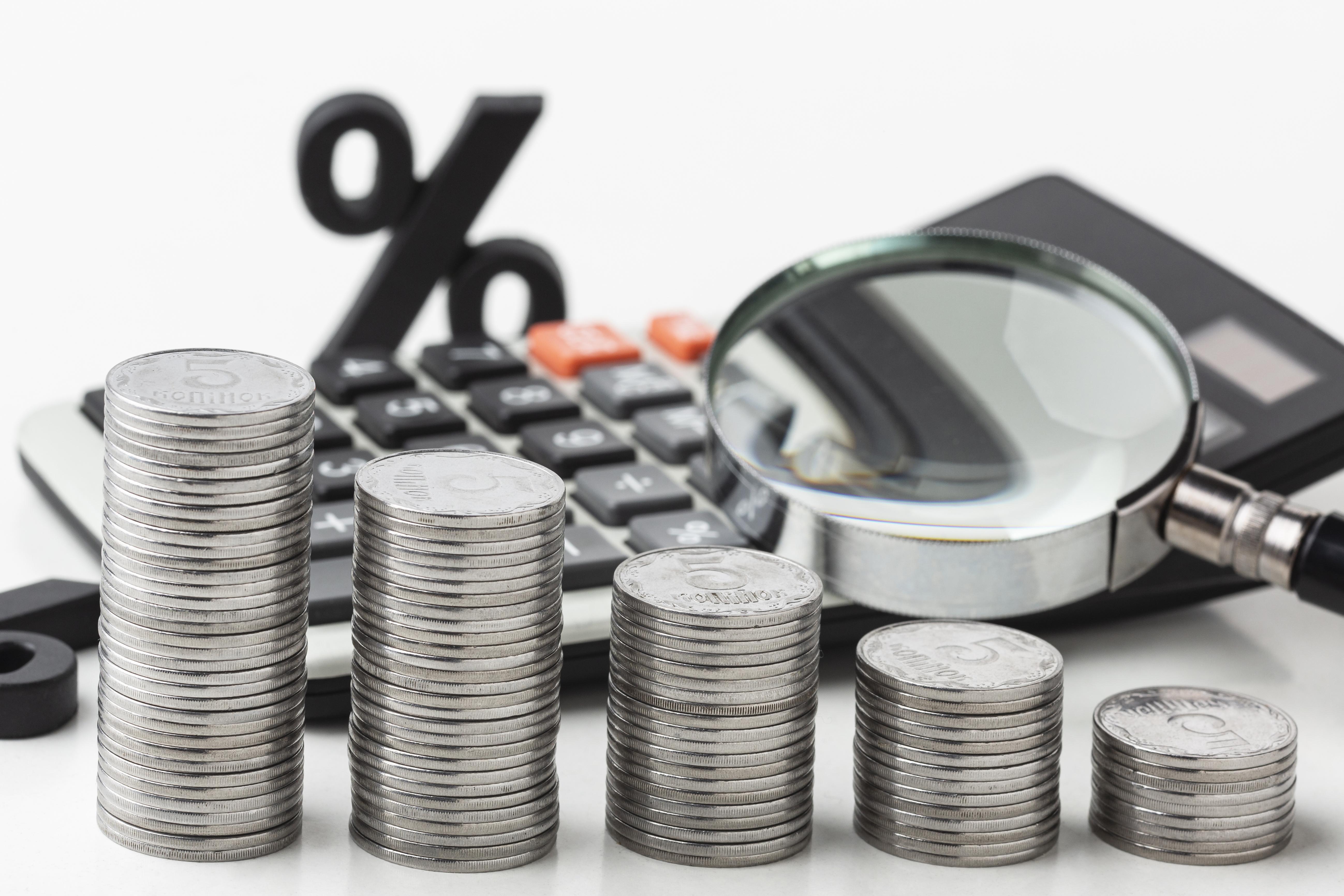 graphic-concept-with-coins-high-angle